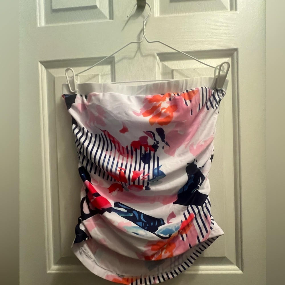 Walkonbeach-Colorful Abstract Strapless Swim Top